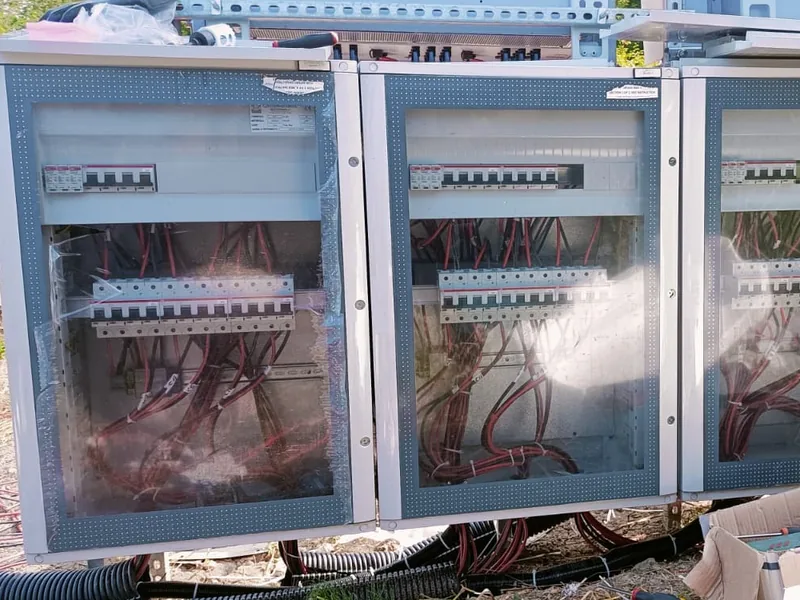 Quadri di campo cablati di un impianto fotovoltaico